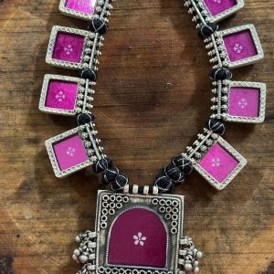 Pink mirror painting necklace