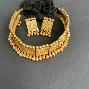 floral gold polish chokar with earring set