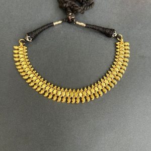 tradional gold polish necklace