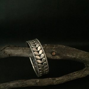 Leaves silver bangle